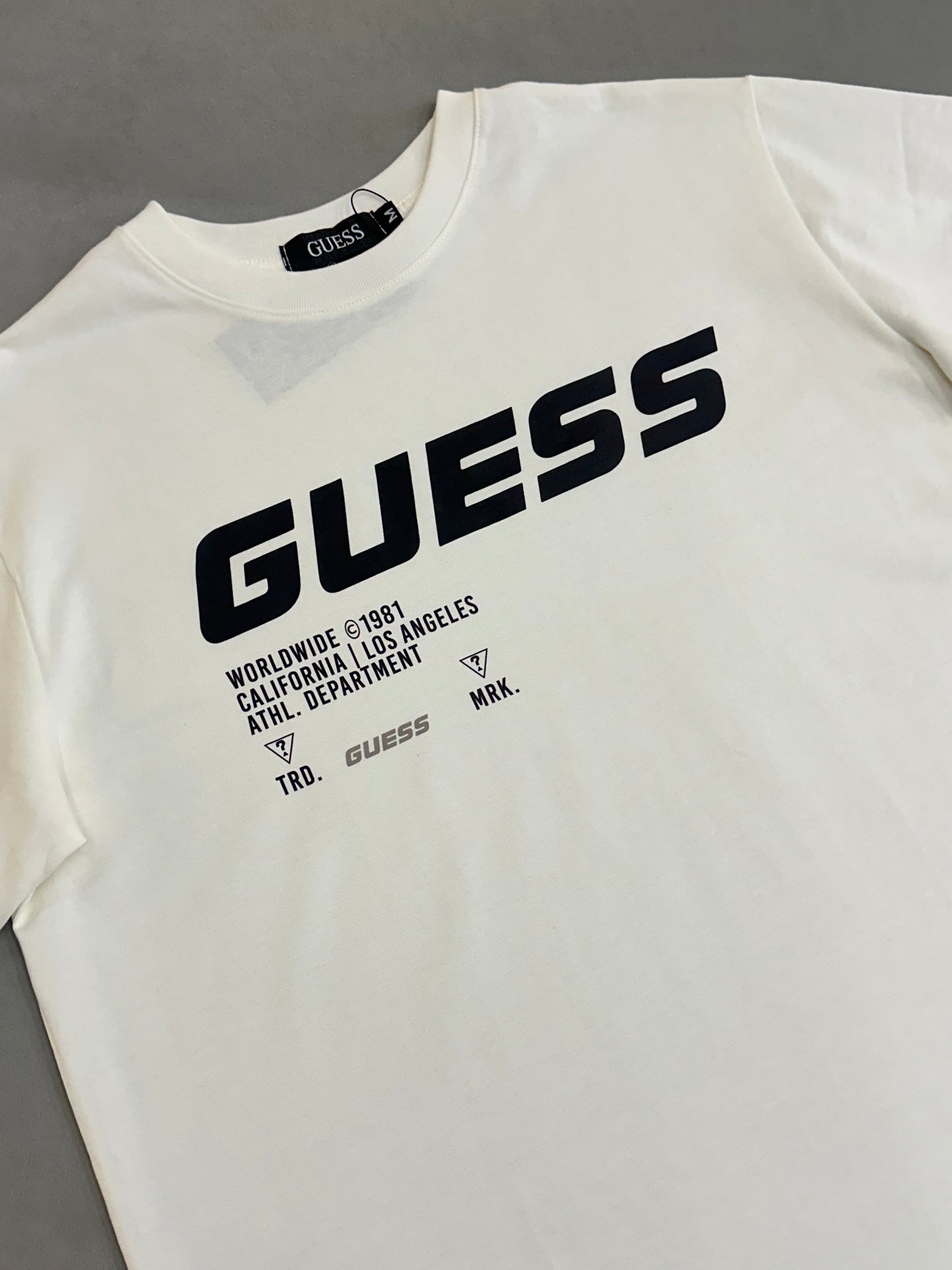 CAMISETA GUESS PREMIUM*