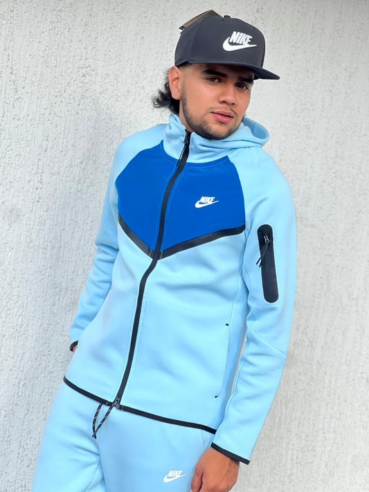 CONJUNTO NIKE TECH PREMIUM