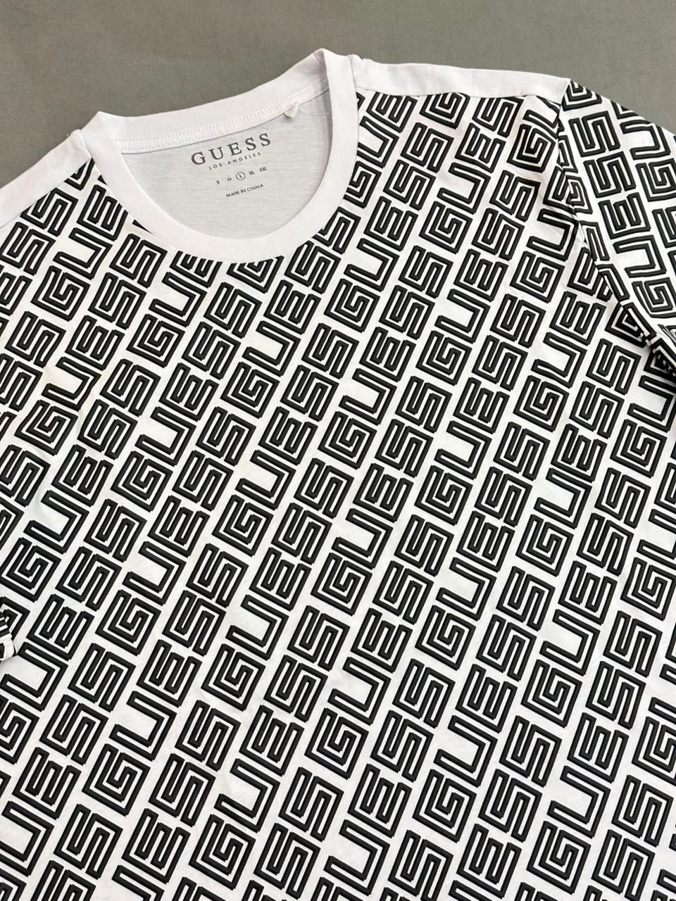 CAMISETA GUESS ORIGINAL*