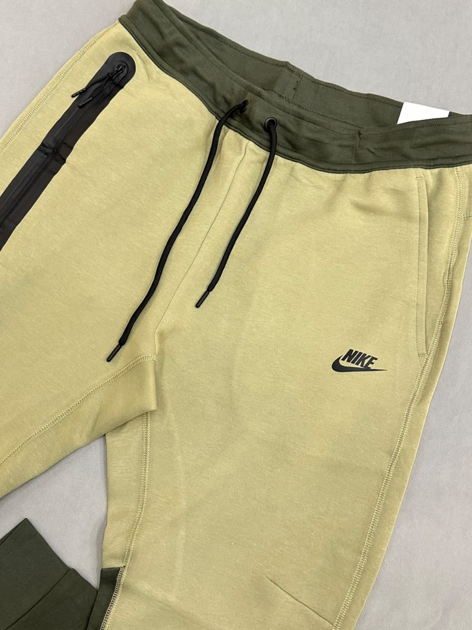 SUDADERA NIKE PREMIUM*