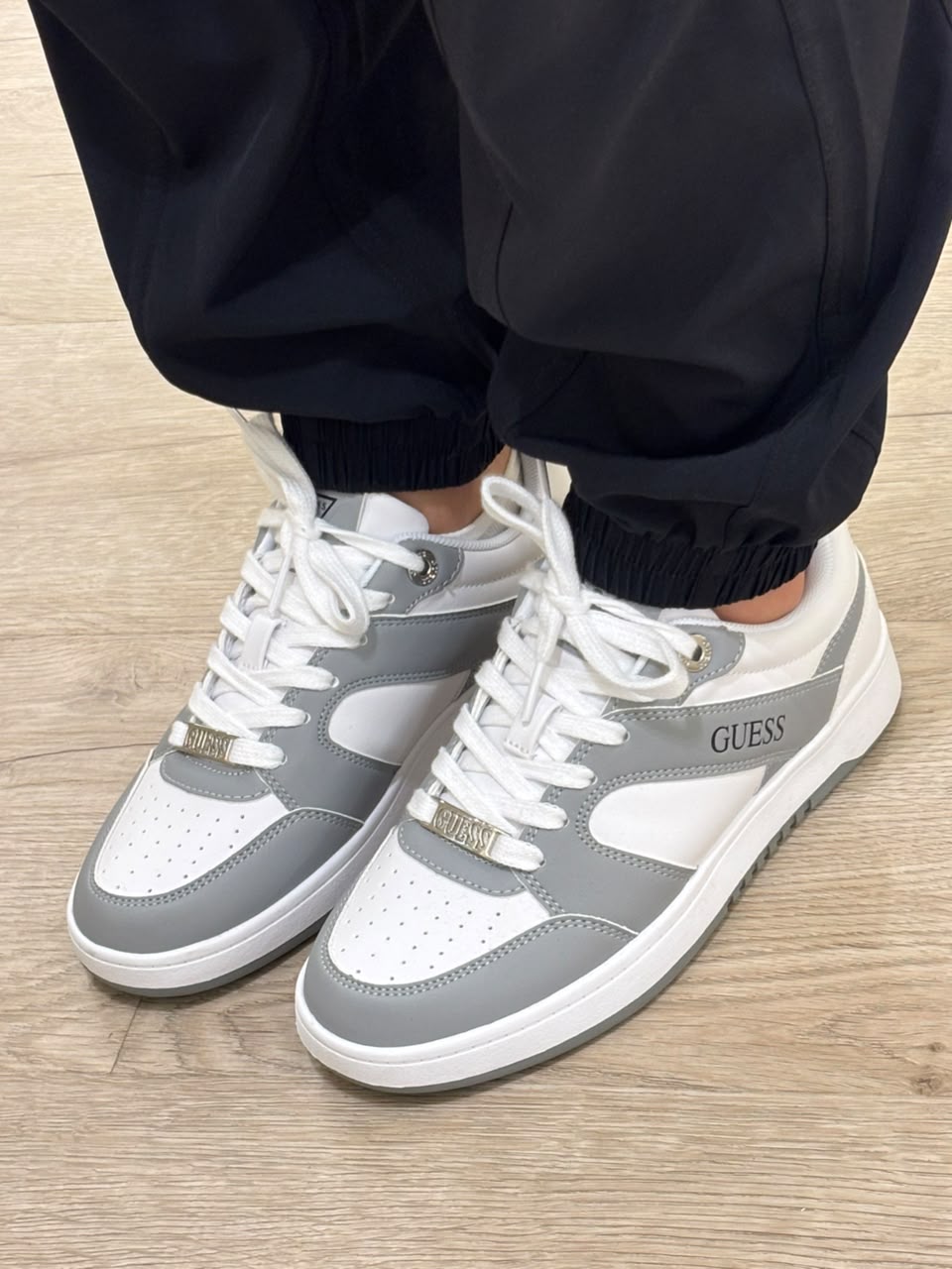 TENIS GUESS ELLIES ORIGINAL-