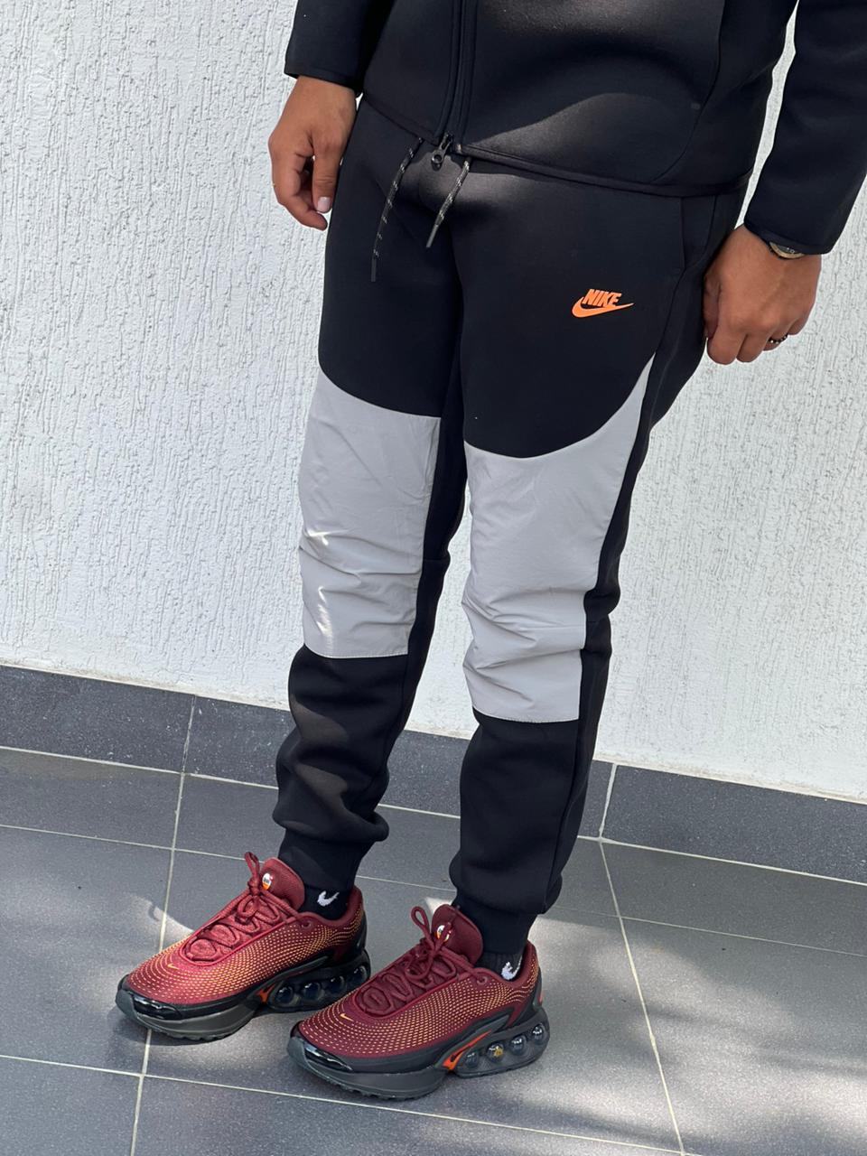 CONJUNTO NIKE TECH PREMIUM