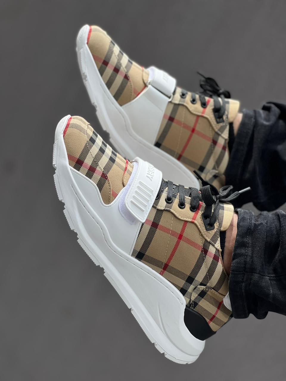 TENIS BURBERRY RAMSEY TURCO