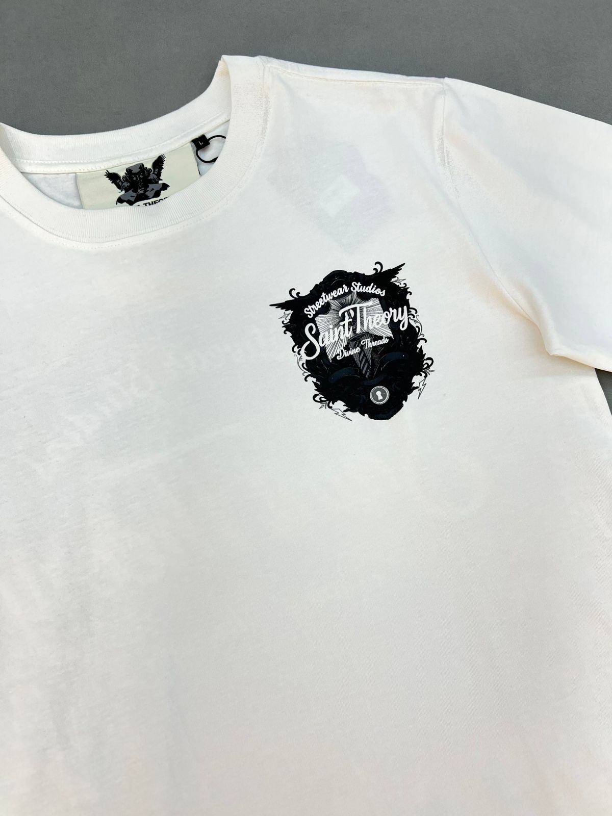 CAMISETA SAINT THEORY PREMIUM