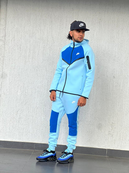 CONJUNTO NIKE TECH PREMIUM
