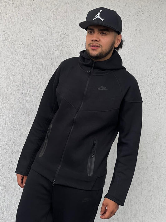 CONJUNTO NIKE TECH PREMIUM