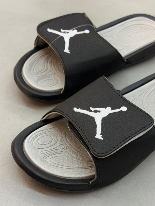 CHANCLAS JORDAN 1.1