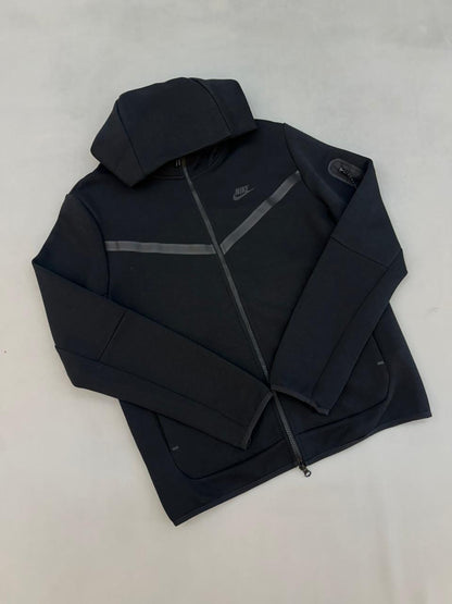 BUZO NIKE TECH PREMIUM*