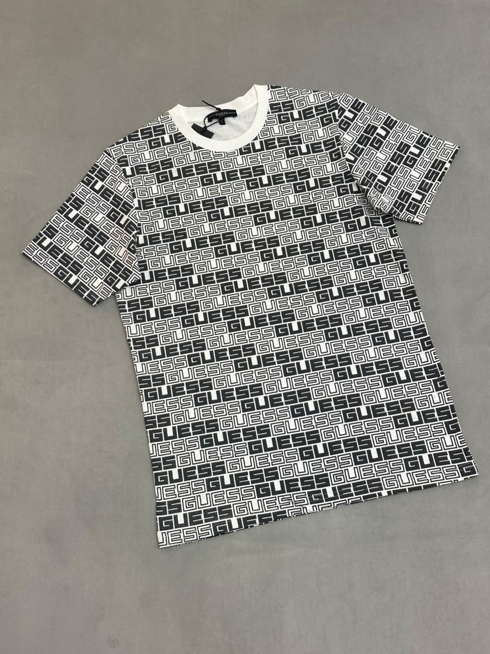 CAMISETA GUESS PREMIUM*