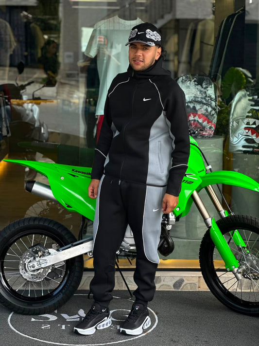 CONJUNTO NIKE TECH PREMIUM