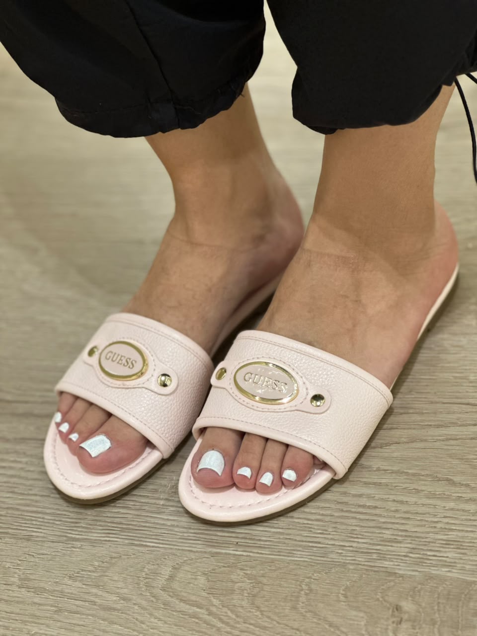 CHANCLAS GUESS ORIGINALES-