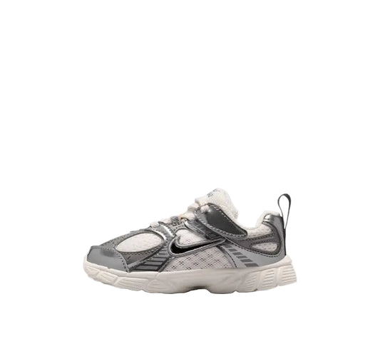 TENIS NIKE V5 RNR ORIGINAL