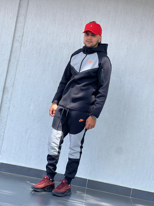 CONJUNTO NIKE TECH PREMIUM