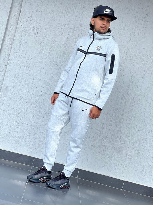 CONJUNTO NIKE TECH PREMIUM